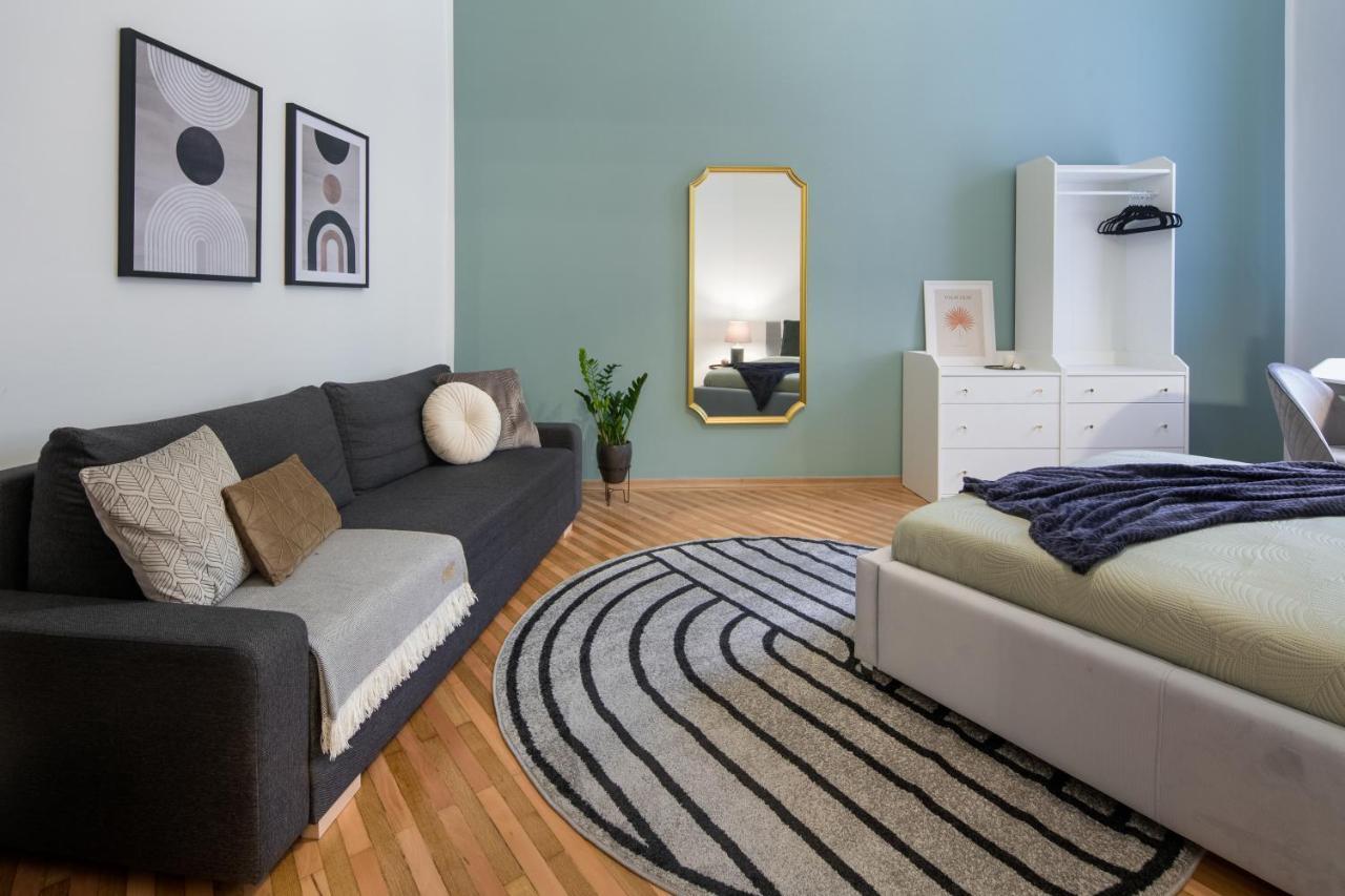 Wawelove Pilsudskiego - 3 Bedroom Apt. With Balcony And Free Parking! Cracovia Exterior foto