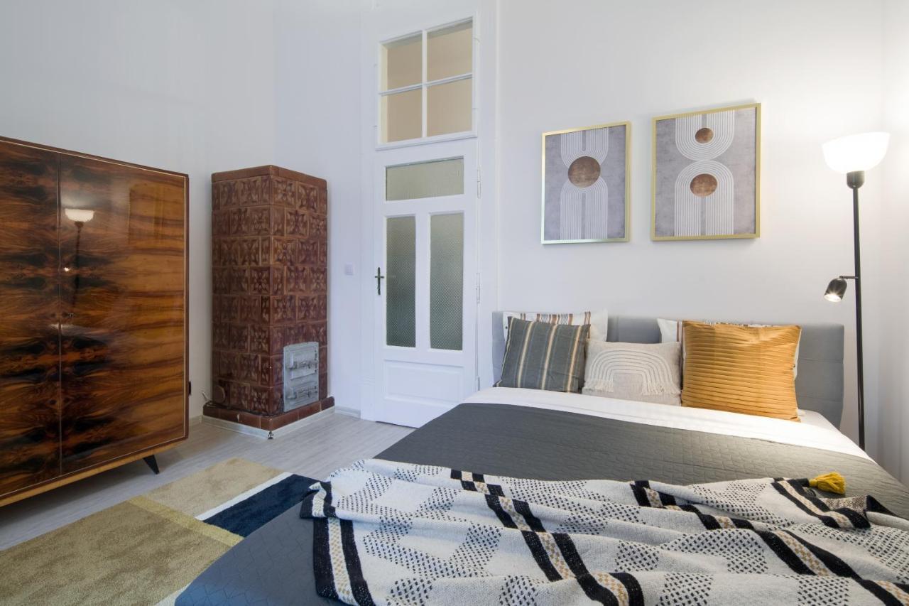Wawelove Pilsudskiego - 3 Bedroom Apt. With Balcony And Free Parking! Cracovia Exterior foto